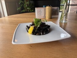 250_mossels_7.jpg